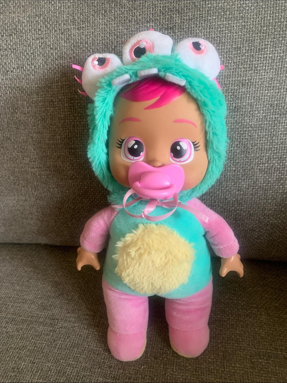 Cry Babies Tiny Cuddles Monster Zippy Baby Doll with Pacifier 11” - Picture 8 of 8